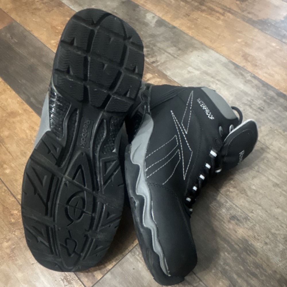 Reebok RB1068 Men's Waterproof Work Boots ASTM F2413-11 EH Size 11W‎
